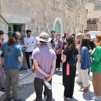 Settlement tour in Hebron