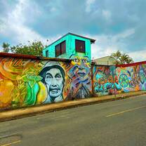 Gorgeous artwork all around the town, not graffiti but art