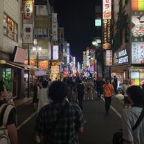 This was in Shinjuku at around 10:00pm(22:00) and it is one of my favorite memories of Japan because it reminds me of when me and my friends were walking down the street being amazed by the neon signs but I also remember laughing all the way down this street with my friends from other countries when we were telling stories