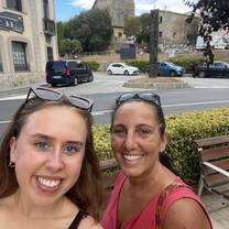 Mónica and I