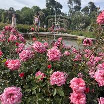 El Retiro Rose Garden