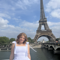 Summer Working IN Paris