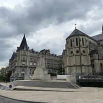 One of the many beautiful scenes in Pau!