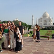 Taj Mahal tour with iSpiice