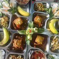 Food trays