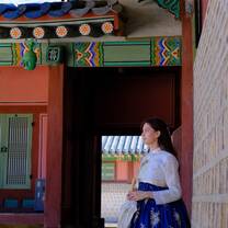 Wearing traditional Hanbok at the Gyeongbokgung Palace