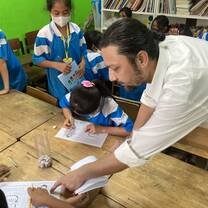 Providing one to one tutoring help