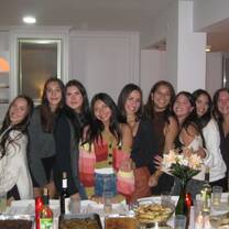 Roommate Friendsgiving