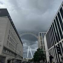 A picture from our instagram tour in London.