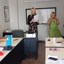 Teaching group lessons