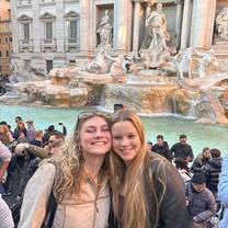 Trevi Fountain 