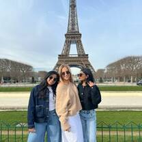 PARIS!