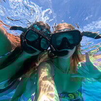 Snorkeling with my best friend🫧 