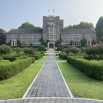 The beautiful Yonsei University campus