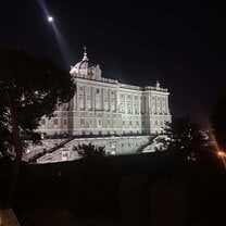 El Palacio Real - just a stones throw from our apartment!
