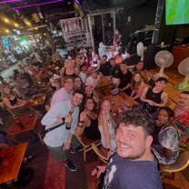 TravelGrad night out in Bangkok before school starts!