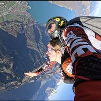 SwitzlerandSkydiving