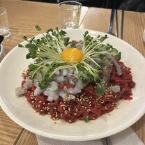 San nakji with beef tartar and an egg~