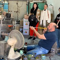 A trip to the glass factory in Hebron