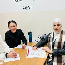 Arabic class with Saja