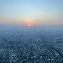 The view from Taipei 101 best time to go is at sunset 