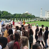 Taj Tour