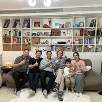 ]with a chinese family 