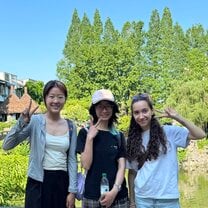 Chinese friends 