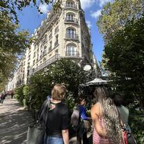 field trip with Professor around Paris