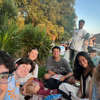Picnic at Templo de Debod with TIG interns. Special guest appearance by a street vendor.