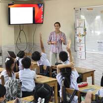 I love teaching English!