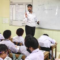Explaining a language point to my class