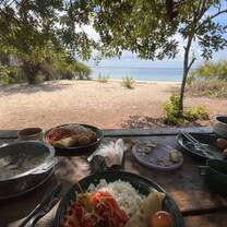 Lunch at the marine park 