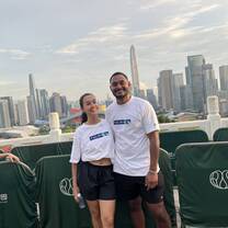 Exploring Shenzhen for the first time with TLE. 