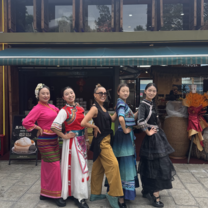 Dancing Chinese dance with these beautiful girls 