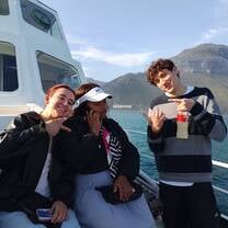 Seal cruise