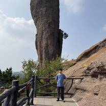 Sledgehammer peak