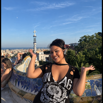 Exploring Park Güell during a guided tour organized by Sage Corps — one of my favorite experiences in Barcelona!