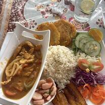 Comida Caribeña en Puerto Viejo (Caribbean Food)