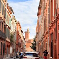 Average Street of Toulouse