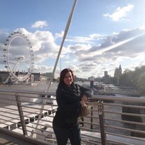 Global Experiences London intern Mary on her commute to work. Intern abroad in London