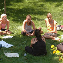 Italian language classes in the garden