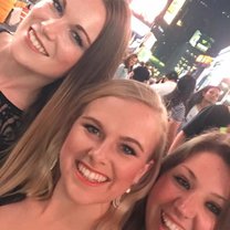 These two girls are just a sample of some of the amazing people I got to hang out with every day from the "groupies" of the Intern NY program! Kellie (on the left) is from New Zealand and Amy (on the right) is from the UK. This was us being snap happy in Times Square before an amazing night out of food, fun and dancing!