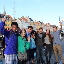 Nyhavn (New Harbor) with the team!