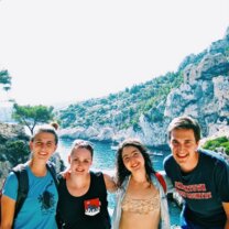 AUCP Marseille students in the Calanques