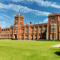 Queen's University Belfast - Lanyon Building - Study Aboad