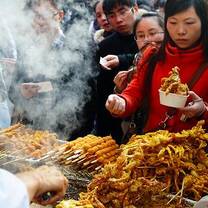 Street food in Shanghai, China (photo taken by Quynh Phan ISA alumn Spring 2012)
