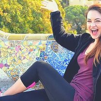 Experience the Barcelona School for International Studies (SIS) Semester Program Experience the Barcelona School for International Studies (SIS) Semester Program