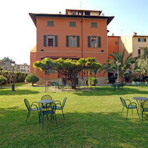 SU Florence campus: The Villa Rossa SU Florence campus: The Villa Rossa