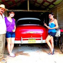 la habana cuba students vintage car